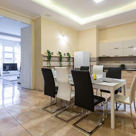 Luxury Downtown Home By Anna Budapeşte Dış mekan fotoğraf