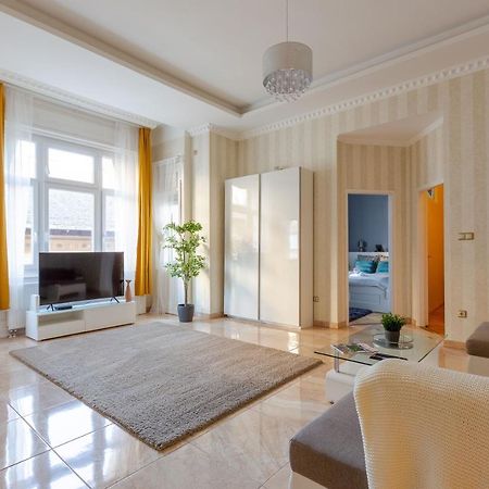 Luxury Downtown Home By Anna Budapeşte Dış mekan fotoğraf
