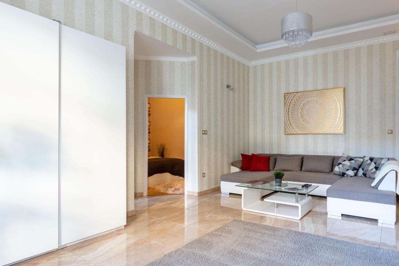 Luxury Downtown Home By Anna Budapeşte Dış mekan fotoğraf