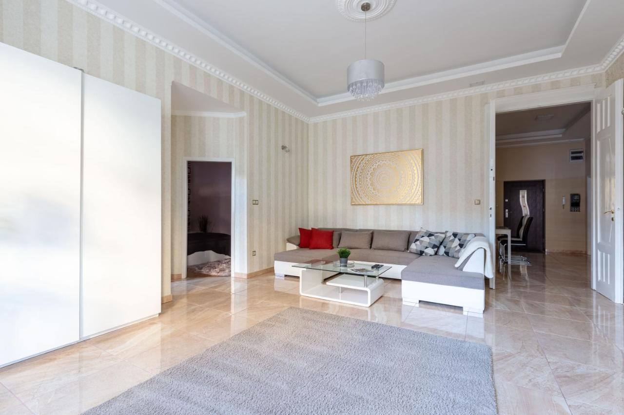 Luxury Downtown Home By Anna Budapeşte Dış mekan fotoğraf