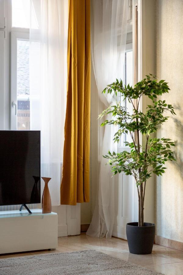Luxury Downtown Home By Anna Budapeşte Dış mekan fotoğraf